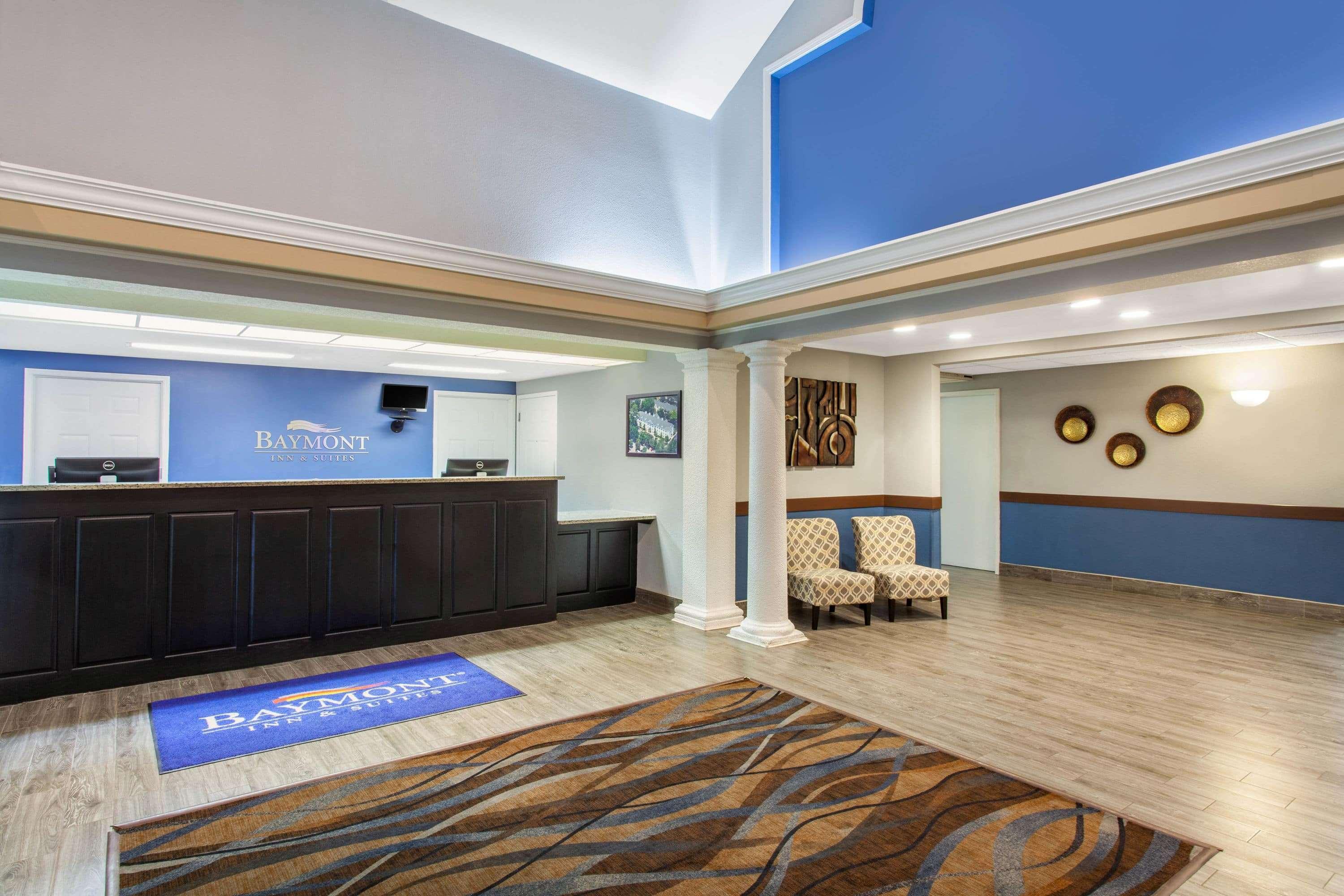 Baymont By Wyndham Jacksonville/Butler Blvd Exterior photo